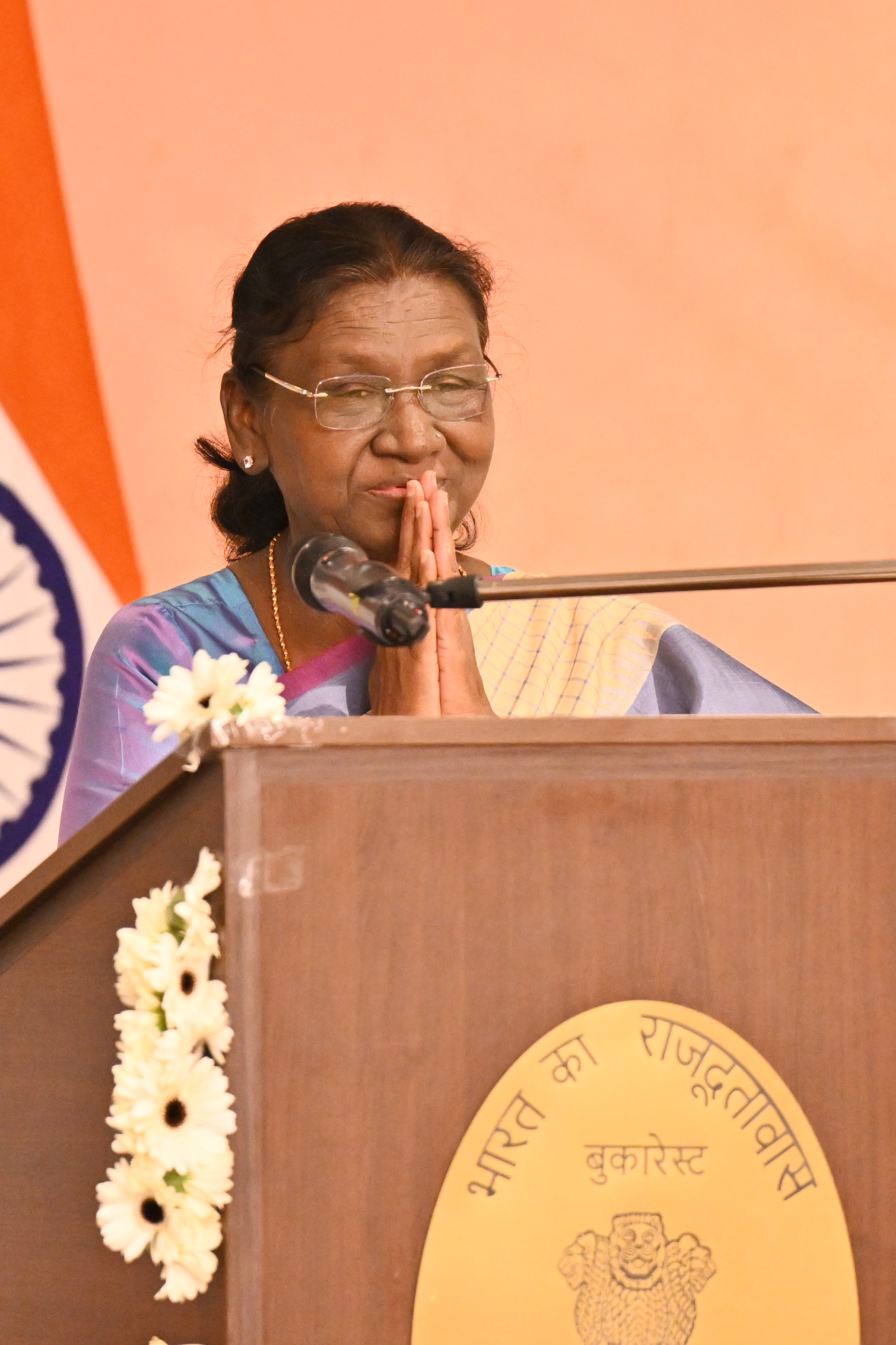 भारत की राष्ट्रपति श्रीमती द्रौपदी मुर्मु का  रोमानिया में भारतीय समुदाय के सम्मान में आयोजित स्वागत समारोह में  संबोधन (HINDI)