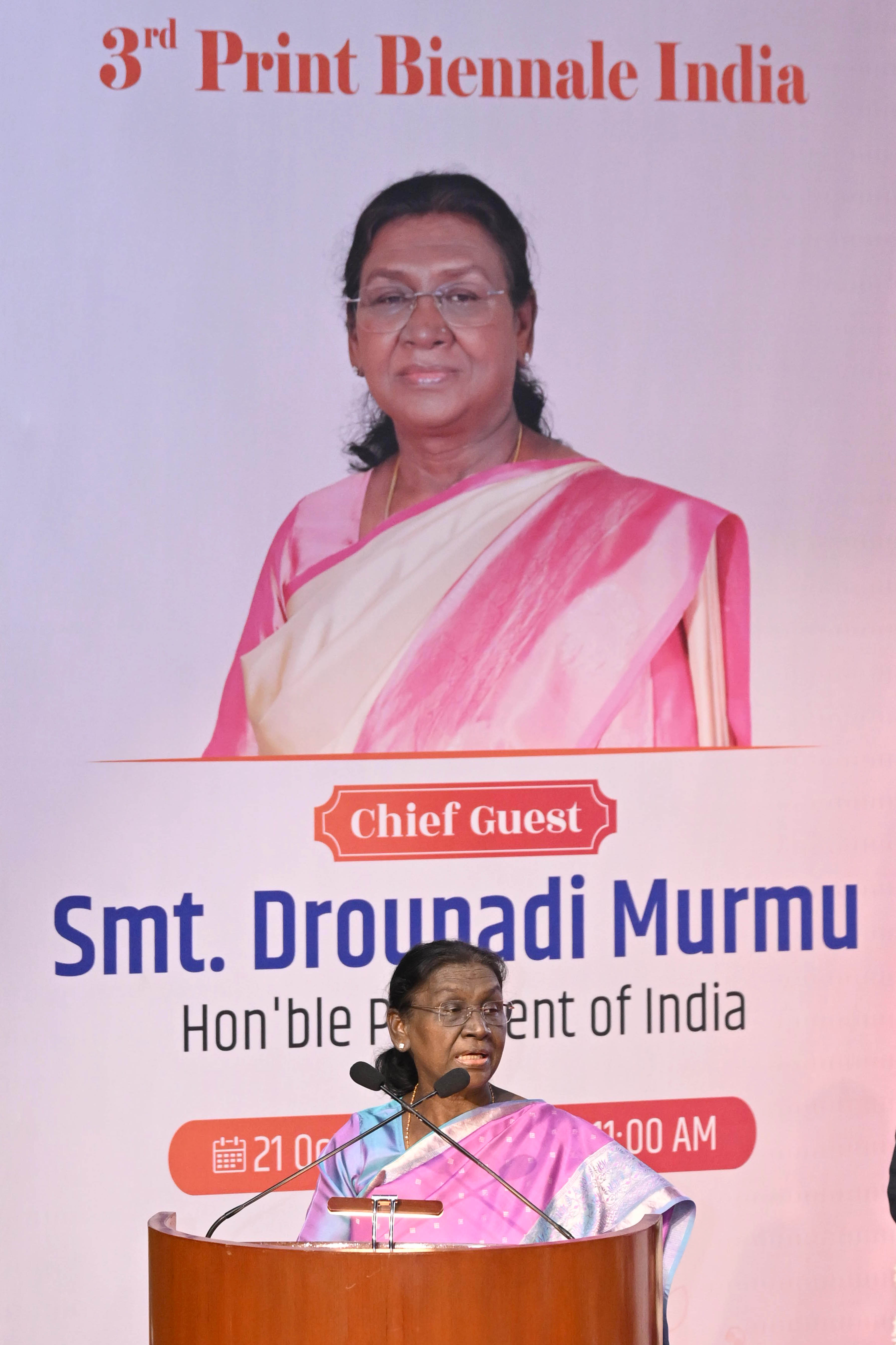 भारत की राष्ट्रपति श्रीमती द्रौपदी मुर्मु का  65वीं राष्ट्रीय कला प्रदर्शनी एवं तृतीय प्रिंट द्विवार्षिकी भारत के पुरस्कार समारोह  में संबोधन(HINDI)