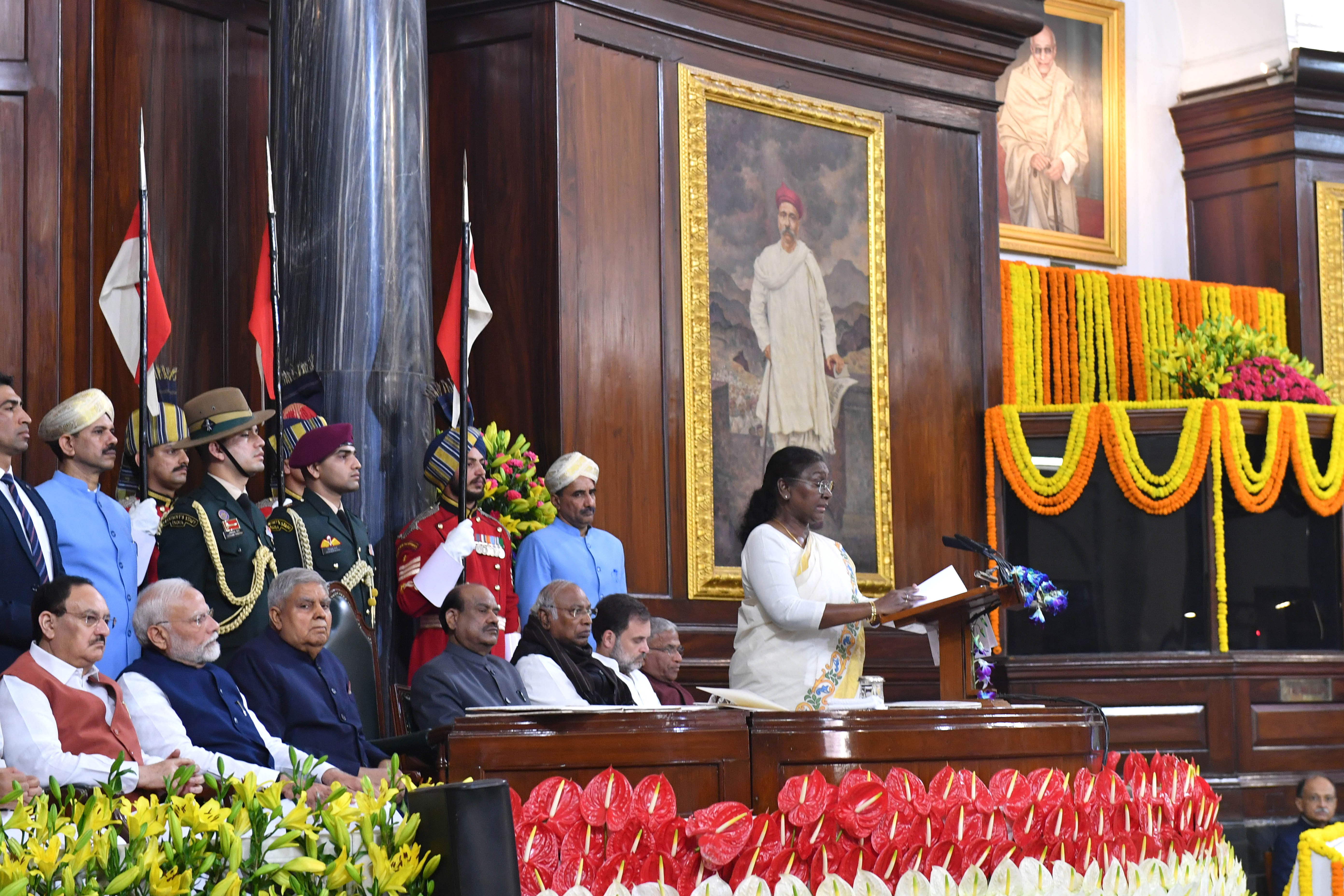 ADDRESS BY THE HON’BLE PRESIDENT OF INDIA, SMT. DROUPADI MURMU ON THE OCCASION OF ‘SAMVIDHAN DIVAS’