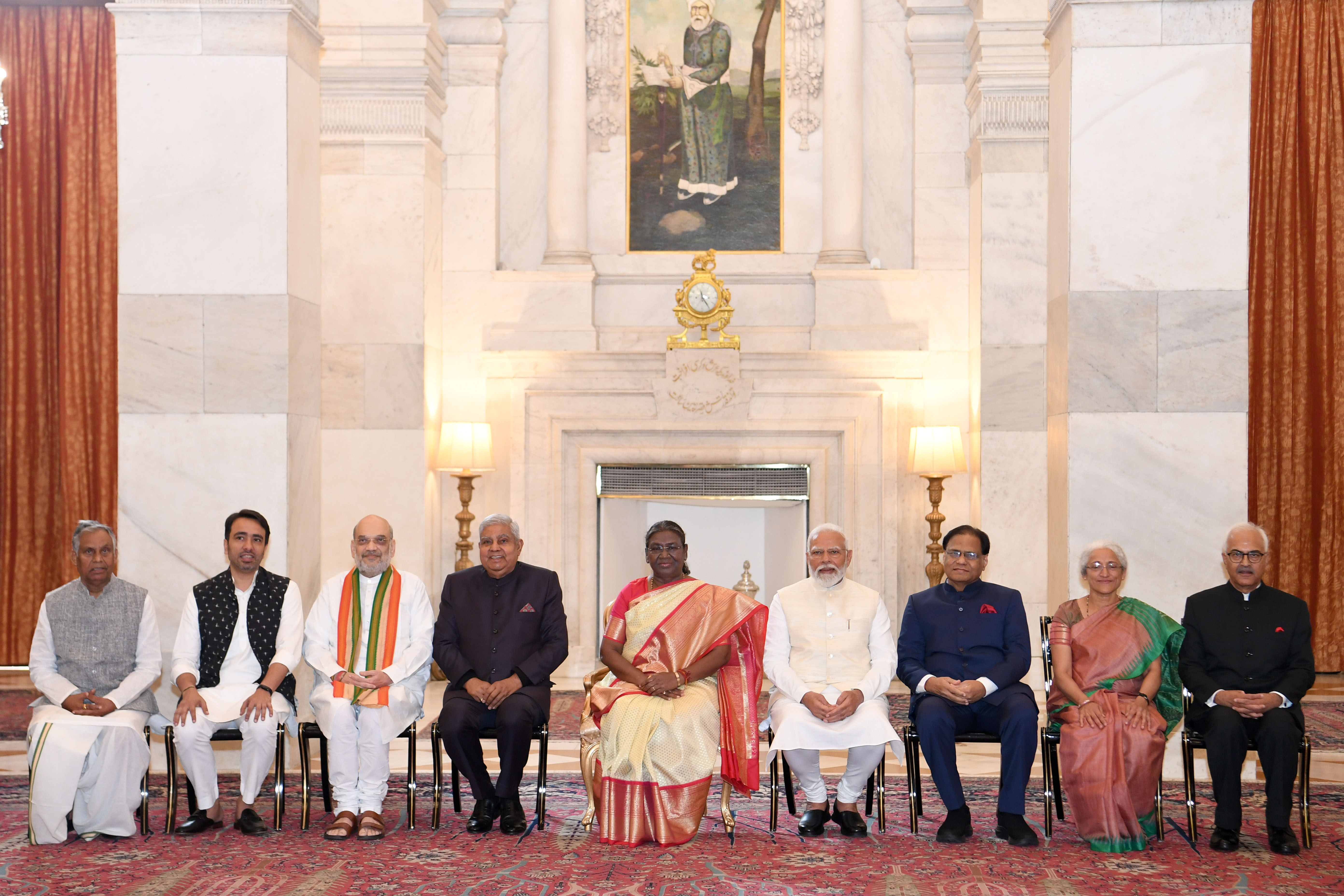 President Droupadi Murmu presents Bharat Ratna Awards at Rashtrapati Bhavan on Mar 30, 2024.