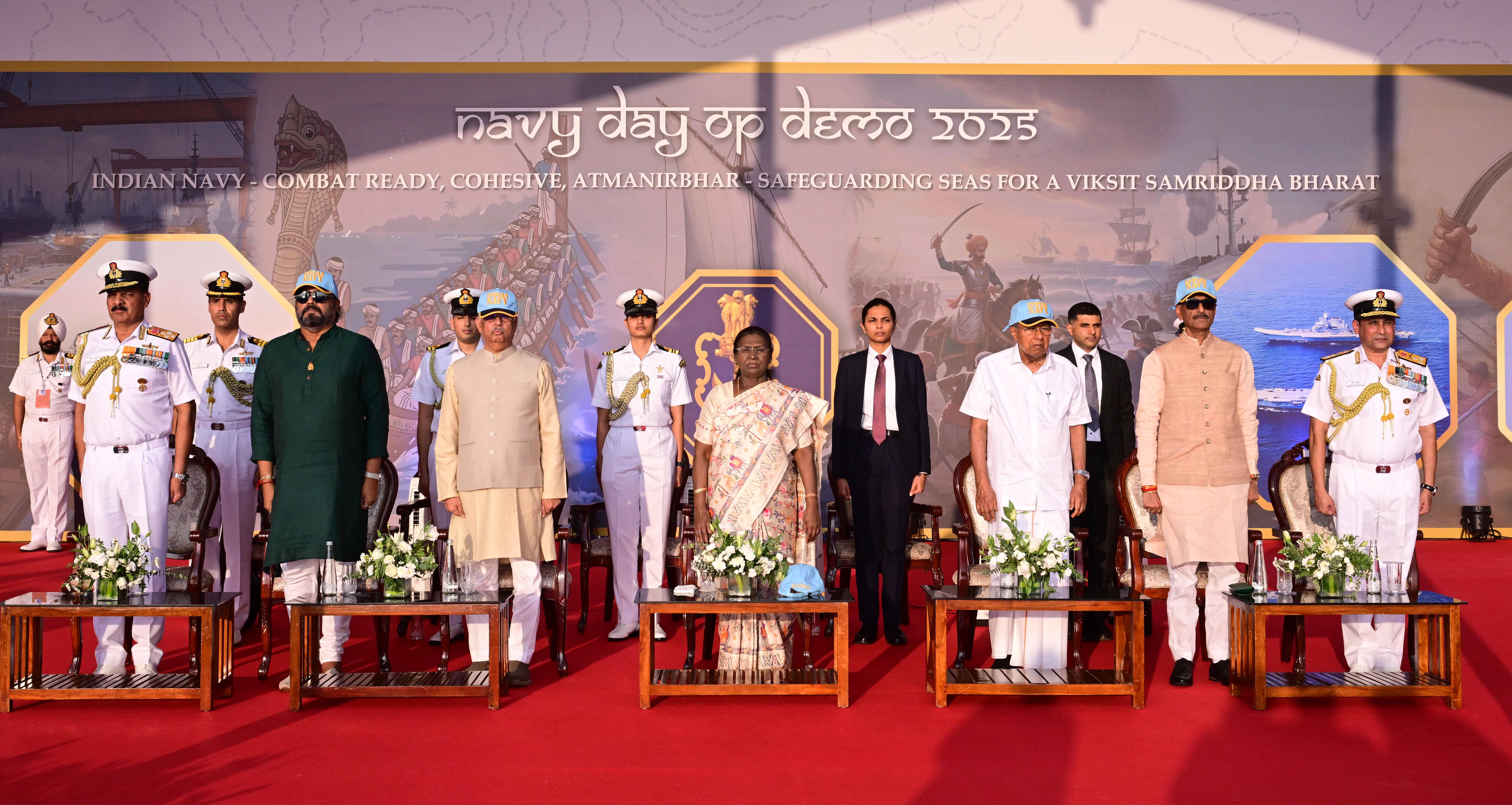 President Droupadi Murmu graces the Navy Day-2025 celebrations and witnesses the operational demonstration by the Indian Navy at Thiruvananthapuram, Kerala on December 3, 2025