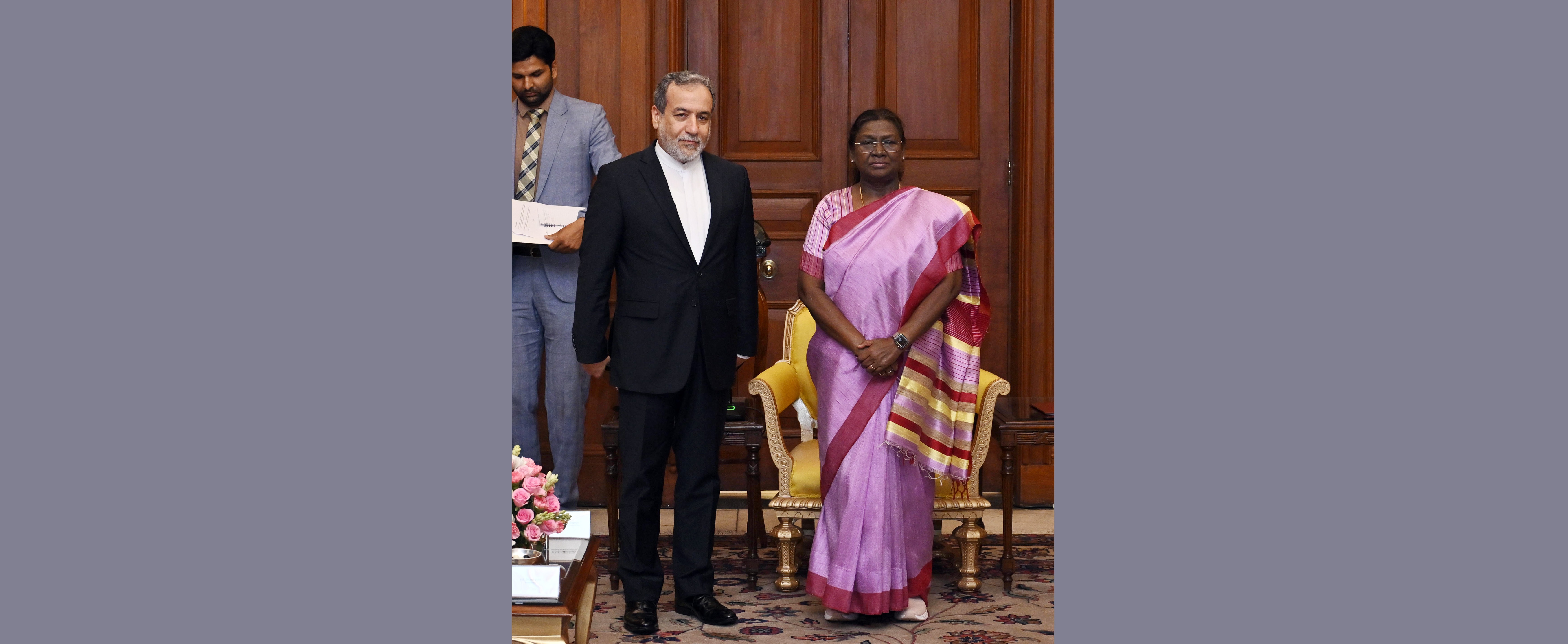 H.E. Dr. Abbas Araghchi, Minister of Foreign Affairs of the Islamic Republic of Iran called on the President of India, Smt. Droupadi Murmu at Rashtrapati Bhavan on May 8, 2025.
