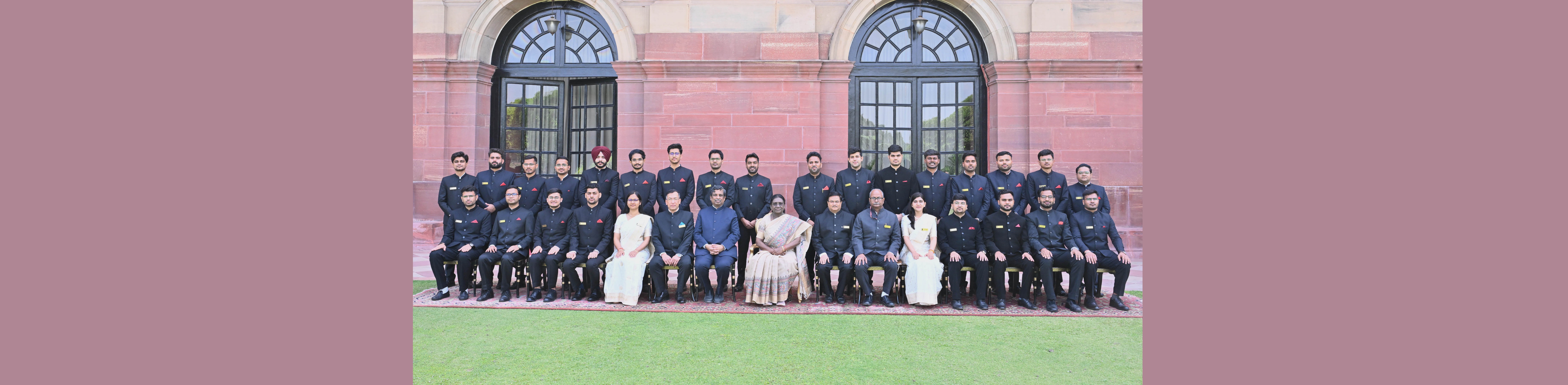 The Assistant Executive Engineers of the Central Engineering Service (Roads) called on the President of India Smt Droupadi Murmu at Rashtrapati Bhavan today (April 20, 2026).