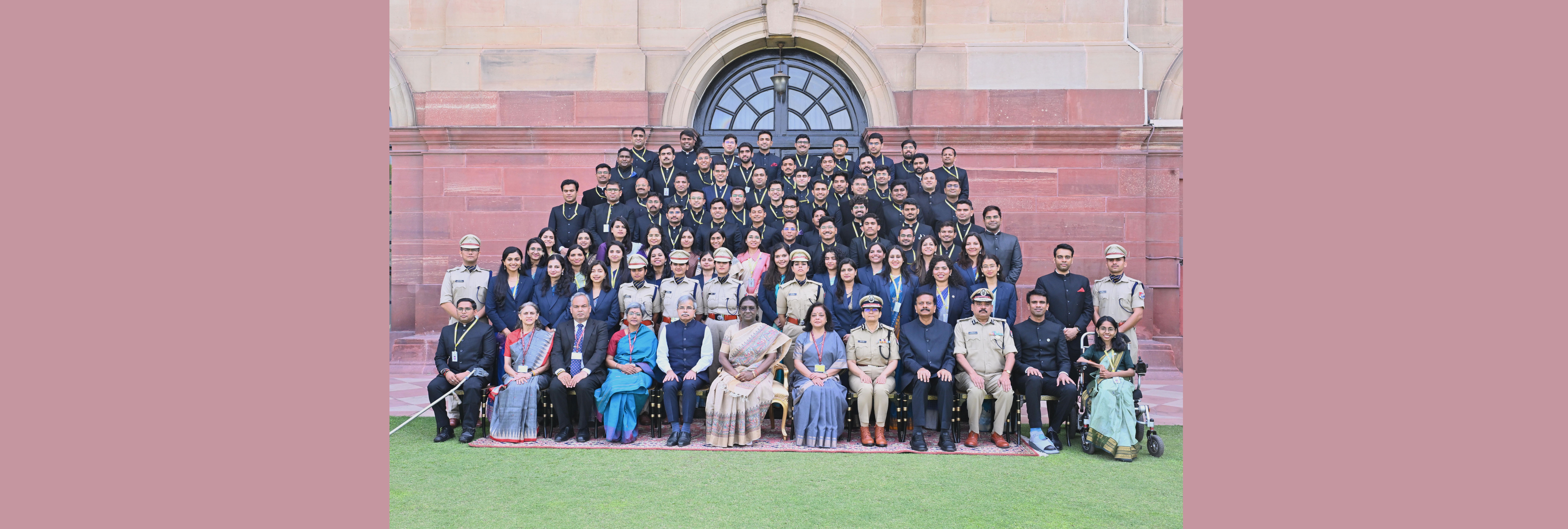 The Probationary Officers of the Indian Railways called on the President of India Smt Droupadi Murmu at Rashtrapati Bhavan today (April 20, 2026).