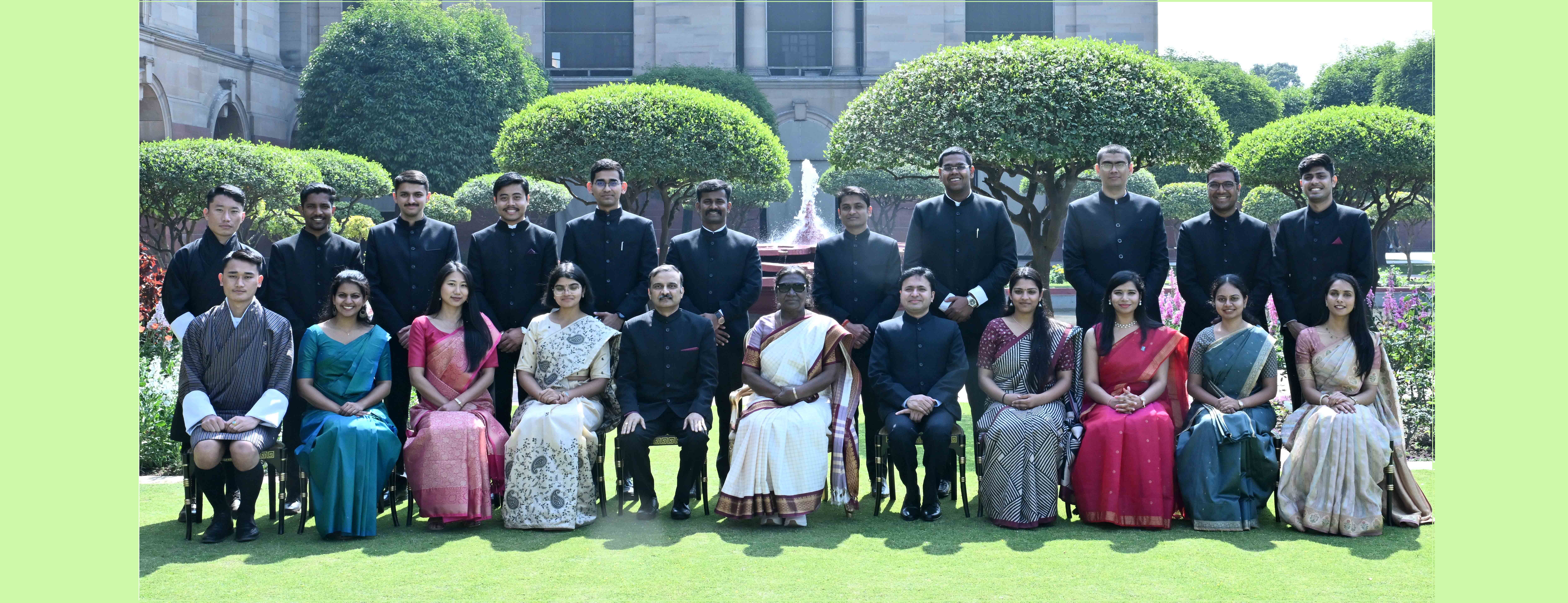 A group of officer trainees of Indian Audit and Accounts Service called on the President of India, Smt Droupadi Murmu at Rashtrapati Bhavan on February 24, 2025.