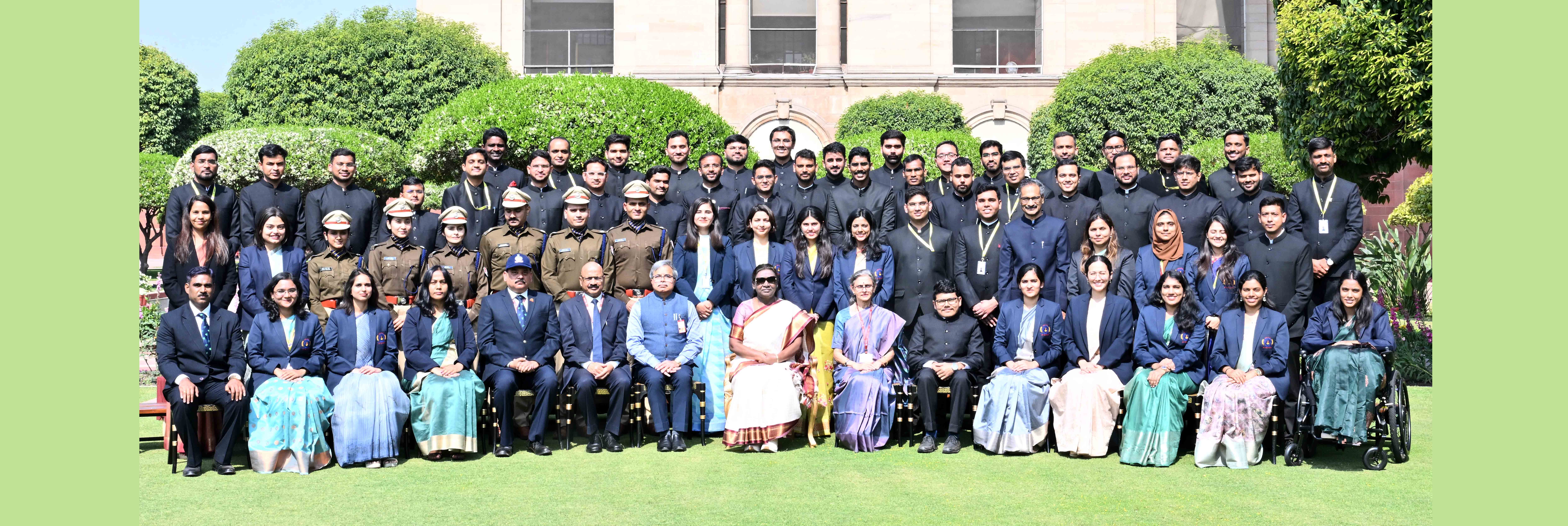 A group of officer trainees of Indian Railway Protection Force Service, Indian Railway Management Service (Accounts) and Indian Railway Management Service (Traffic) called on the President of India, Smt Droupadi Murmu at Rashtrapati Bhavan.