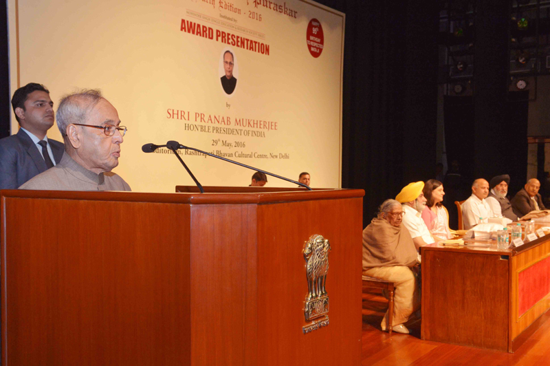 Speech by the President of India, Shri Pranab Mukherjee on the Occasion of Presentation of Malti Gyan Peeth Puraskar 2016