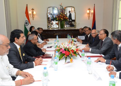 He Presidents And Mauritius Hold Delegation Level Talks