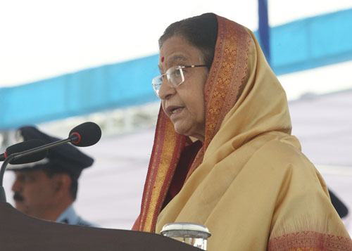 Speech by Her Excellency the President of India Shrimati Pratibha Devisingh Patil at the President's Standard Presentation to 24 SQN and 111 HU