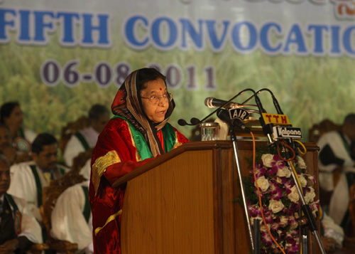 Speech By Her Excellency The President Of India, Shrimati Pratibha Devisingh Patil At The 45th Annual Convocation Of The University Of Agricultural Sciences