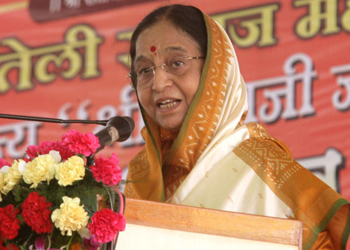 Speech by Her Excellency the President of India, Shrimati Pratibha Devisingh Patil, at the Release of the Postage Commemorative on Param Pujya Santaji Jagnade Maharaj at Gondia, Mumbai