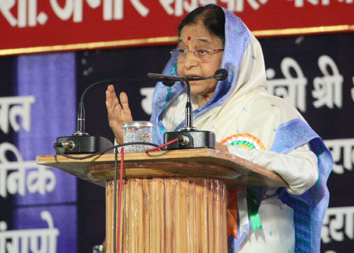 Speech by Hon'ble President of India, Shrimati Pratibha Devisingh Patil, at the Dedication of the Statue of Maharana Pratap to the People at Chikhli, District Buldhana, Maharashtra