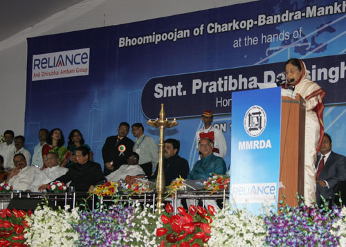 Speech by Hon'ble President of India, Shrimati Pratibha Devisingh Patil, at the Bhoomipujan Ceremony of the Charkop-bandra-mankhurd Metro Rail Project at Mumbai