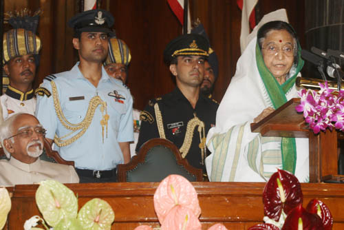 Speech by Her Excellency the President of India Shrimati Pratibha Devisingh Patil at the Farewell Function in the Central Hall in Parliament House