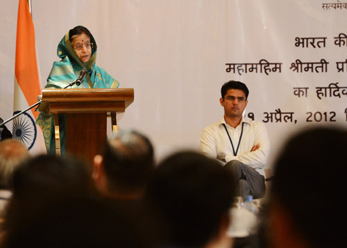 Speech by Her Excellency the President of India Shrimati Pratibha Devisingh Patil at the Address to the Local Indian Community in Seychelles During High Commissioner's Reception