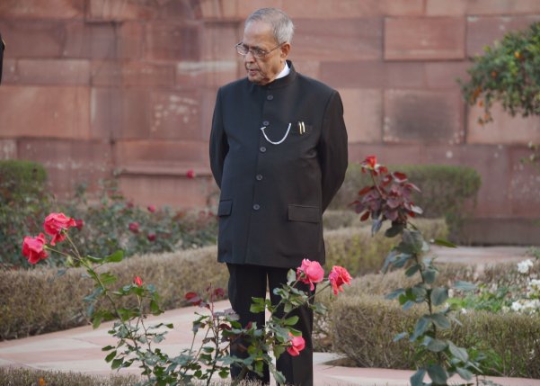 The President of India, Shri Pranab Mukherjee opened the annual ‘Udyanotsav’ of the Mughal Gardens of Rashtrapati Bhavan on February 15, 2014. The Mughal Gardens will remain open for general public from February 16 to March 16, 2014. 