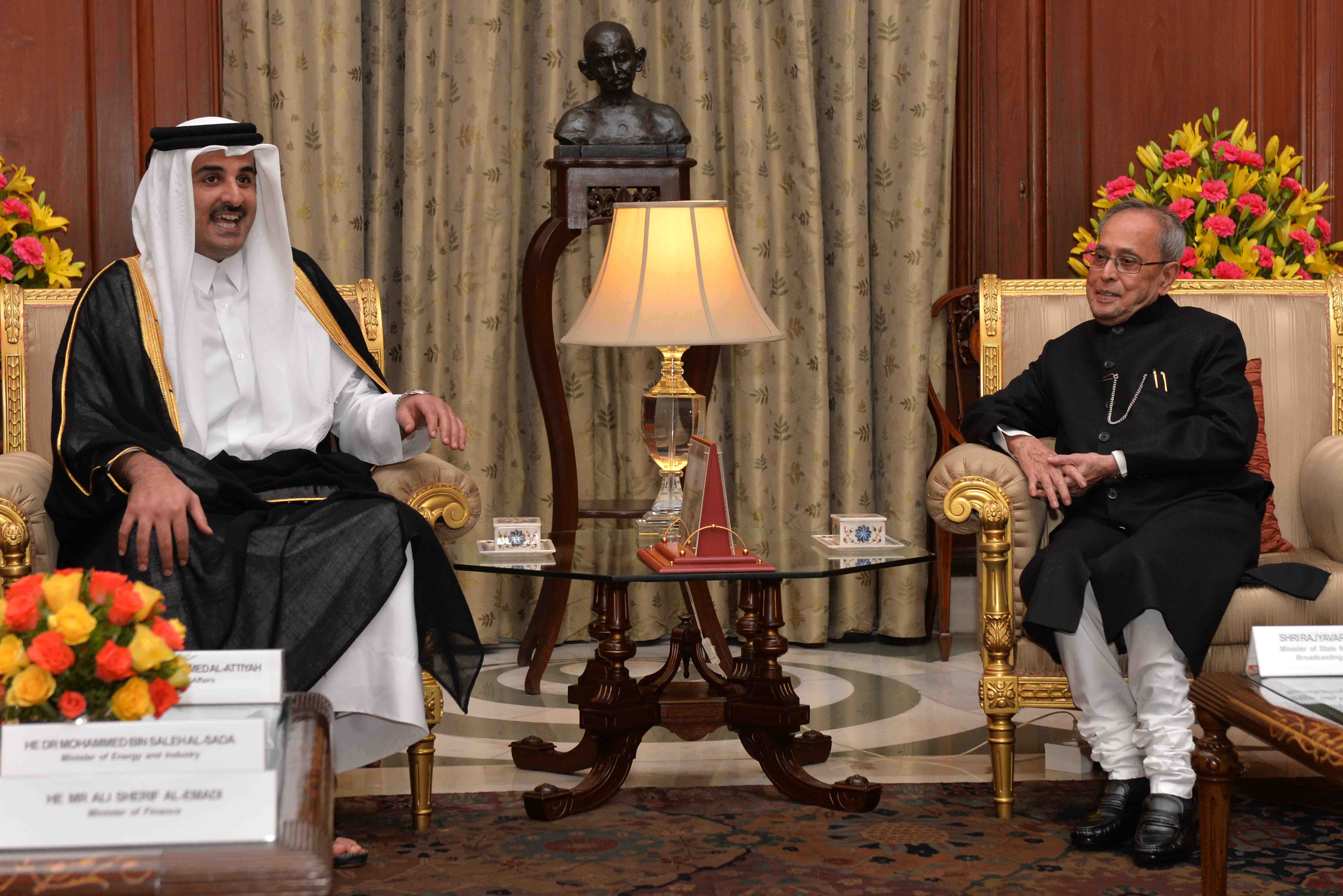 The Emir of the State of Qatar, His Highness Sheikh Tamim Bin Hamad Al-Thani calling on the President of India, Shri Pranab Mukherjee at Rashtrapati Bhavan on March 25, 2015.