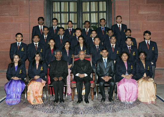 The President of India, Shri Pranab Mukherjee with the officer trainees of Indian Audit and Accounts Service (2012 Batch)at Rashtrapati Bhavan in New Delhi on February 26, 2013.