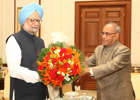 Dr. Manmohan Singh, Prime Minister of India calling on the President of India, Shri Pranab Mukherjee at Rashtrapati Bhavan in New Delhi on August 22, 2012.