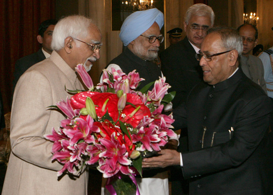 The Vice-President of India, Shri M. Hamid Ansari bidding farewell to the President of India, Shri Pranab Mukherjee at Rashtrapati Bhavan in New Delhi on March 3, 2013 on his Ceremonial Departure for the State Visit to Bangladesh.