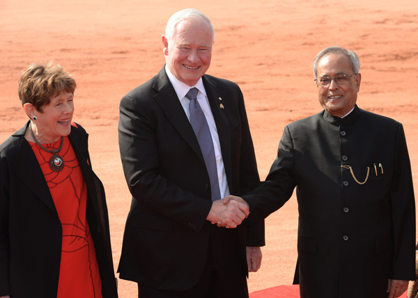 The President of India, Shri Pranab Mukherjee receiving the Governor General of Canada, His Excellency The Rt. Hon. David Johnston on his Ceremonial Reception at the Forecourt of Rashtrapati Bhavan in New Delhi on February 24, 2014. 