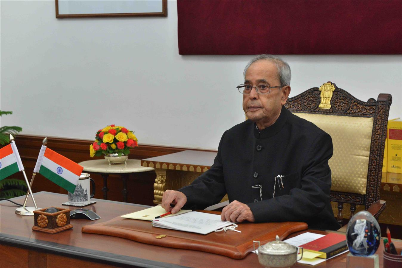 The President of India, Shri Pranab Mukherjee delivering a New Year Message to the Governors and Lt. Governors through Video Conferencing using National Knowledge Network (NKN) at Rashtrapati Bhavan on January 8, 2016. 