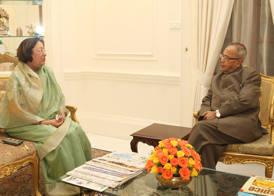 The Member of Parliment(RS), Dr. Najma Heptulla calling on the President of India, Shri Pranab Mukherjee at Rashtrapati Bhavan in New Delhi on August 26, 2012