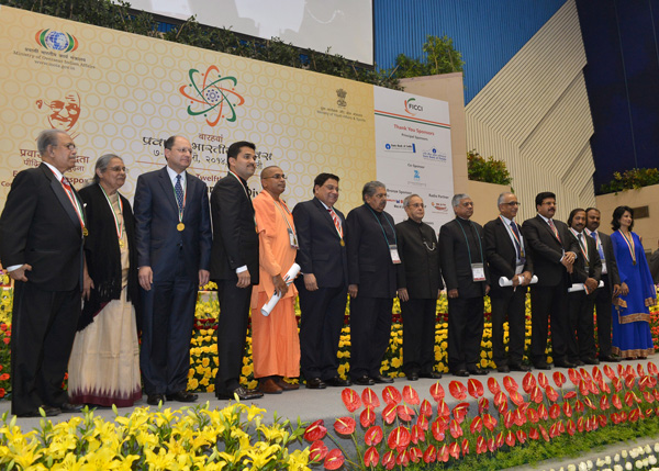 The President of India, Shri Pranab Mukherjee with the winners of the Pravasi Bharatiya Samman Awards at Vigyan Bhavan in New Delhi on the occasion of the 12th Pravasi Bharatiya Divas Convention on January 9, 2014. 