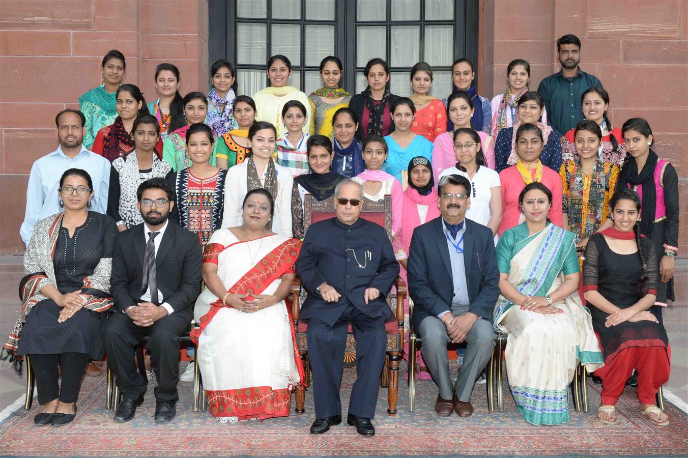 The President of India, Shri Pranab Mukherjee with Students from Hansraj Mahila Mahavidyalaya in Jalandhar at Rashtrapati Bhavan on March 18, 2017.