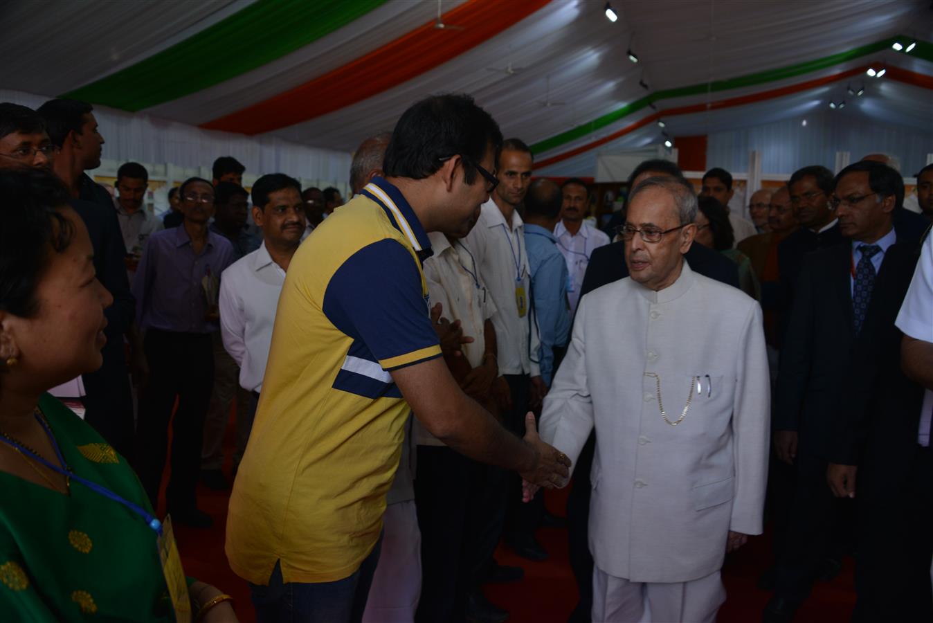 The President of India, Shri Pranab Mukherjee meeting the members of Writers and Artists in Residence Programme during the Inauguration of Festival of Innovation – 2016 at Sports Ground President’s Estate on March 12, 2016. 