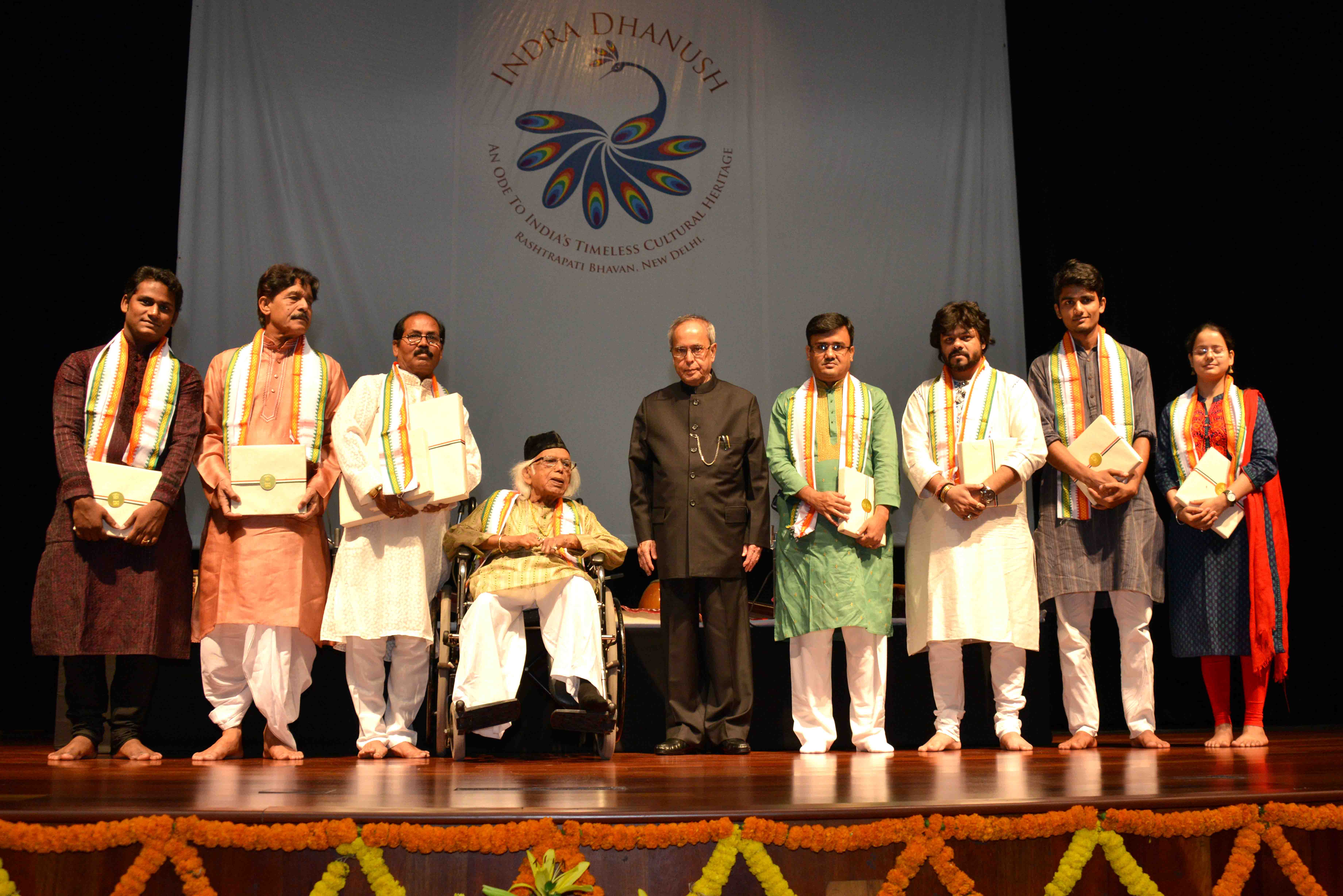 The President of India, Shri Pranab Mukherjee with the artists after witnessing a concert by Ustad Abdul Rashid Khan and group at Rashtrapati Bhavan Cultural Centre on May 16, 2015.