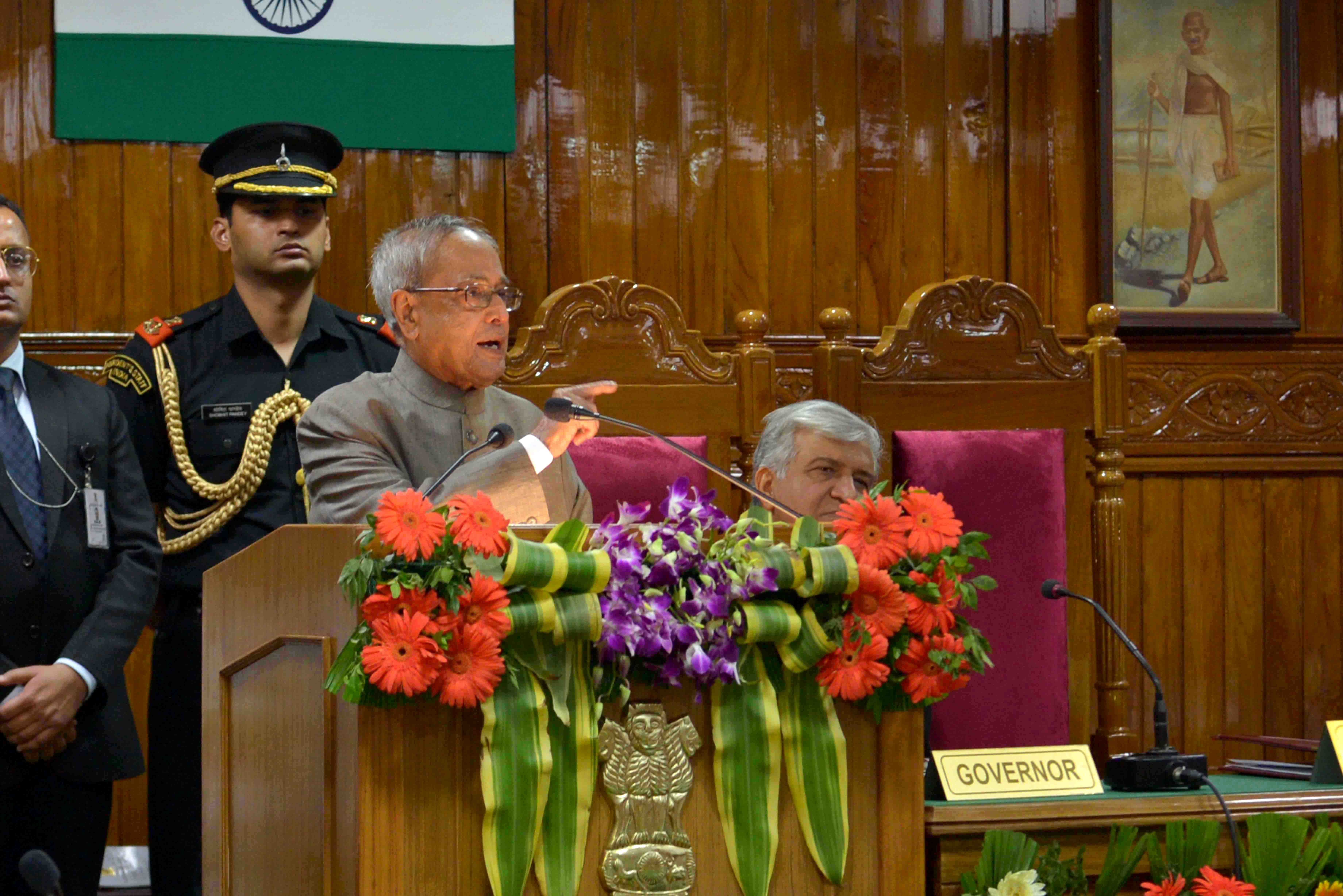 The President of India, Shri Pranab Mukherjee addressing the special session of the Uttarakhand Legislative Assembly in Dehradun on May 18, 2015.