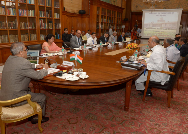 The President of India, Shri Pranab Mukherjee meeting of the Directors of Indian Institute of Science (IISc), Bangalore and Indian Institutes of Science Education and Research (IISERs) at Rashtrapati Bhavan in New Delhi on April 3, 2014. 