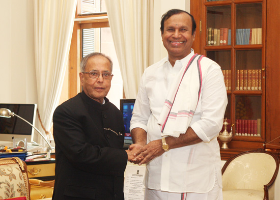 The Former Union Minister, Shri T.R. Baalu calling on the President of India, Shri Pranab Mukherjee at Rashtrapati Bhavan on September 10, 2012.