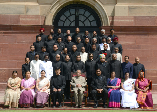 The President of India, Shri Pranab Mukherjee with the State Civil Service Officers who attending the 115th Induction Training Programme at Lal Bahadur Shastri National Academy of Administration, Mussoorie at Rashtrapati Bhavan in New Delhi on April 4, 20 