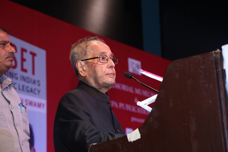 The Former President of India, Shri Pranab Mukherjee addressing the  								gathering at the launch of Shri Subramanian Swami's Book RESET at  								Teen Murti Bhavan in New Delhi on September 25, 2019.