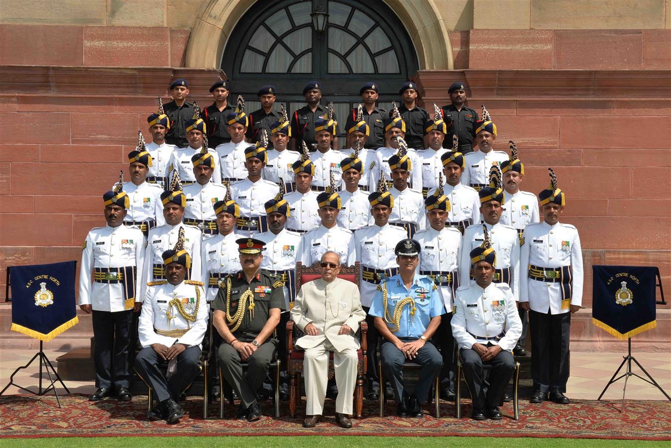 The President of India, Shri Pranab Mukherjee with the Military Band of ASC 1 Training Center at Rashtrapati Bhavan on March 29, 2016. 