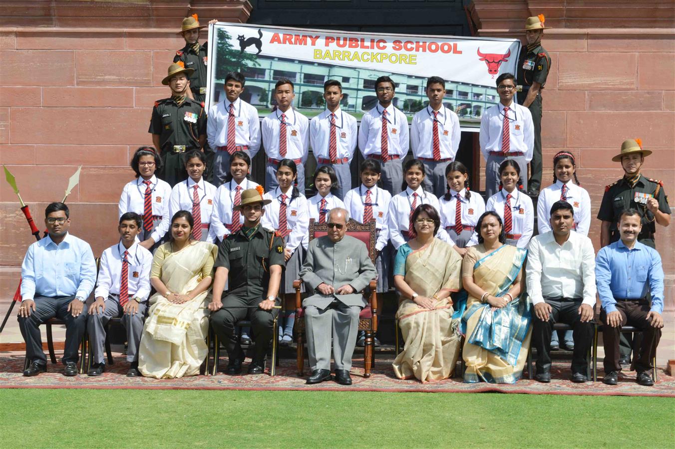 The President of India, Shri Pranab Mukherjee with Students from Army Public School, Barrackpore attending the National Integration Tour organised by 2 Naga (MASHKOH) at Rashtrapati Bhavan on March 27, 2017.