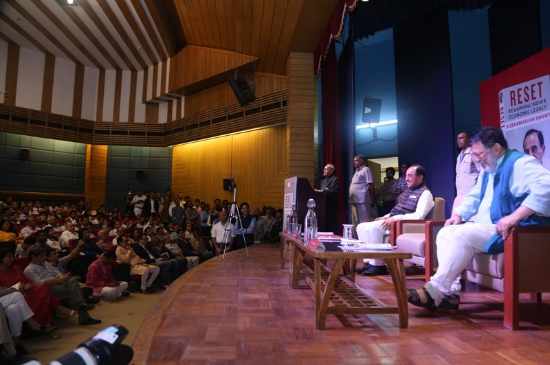 The Former President of India, Shri Pranab Mukherjee addressing the  							  gathering at the launch of Shri Subramanian Swami's Book RESET at  							  Teen Murti Bhavan in New Delhi on September 25, 2019.