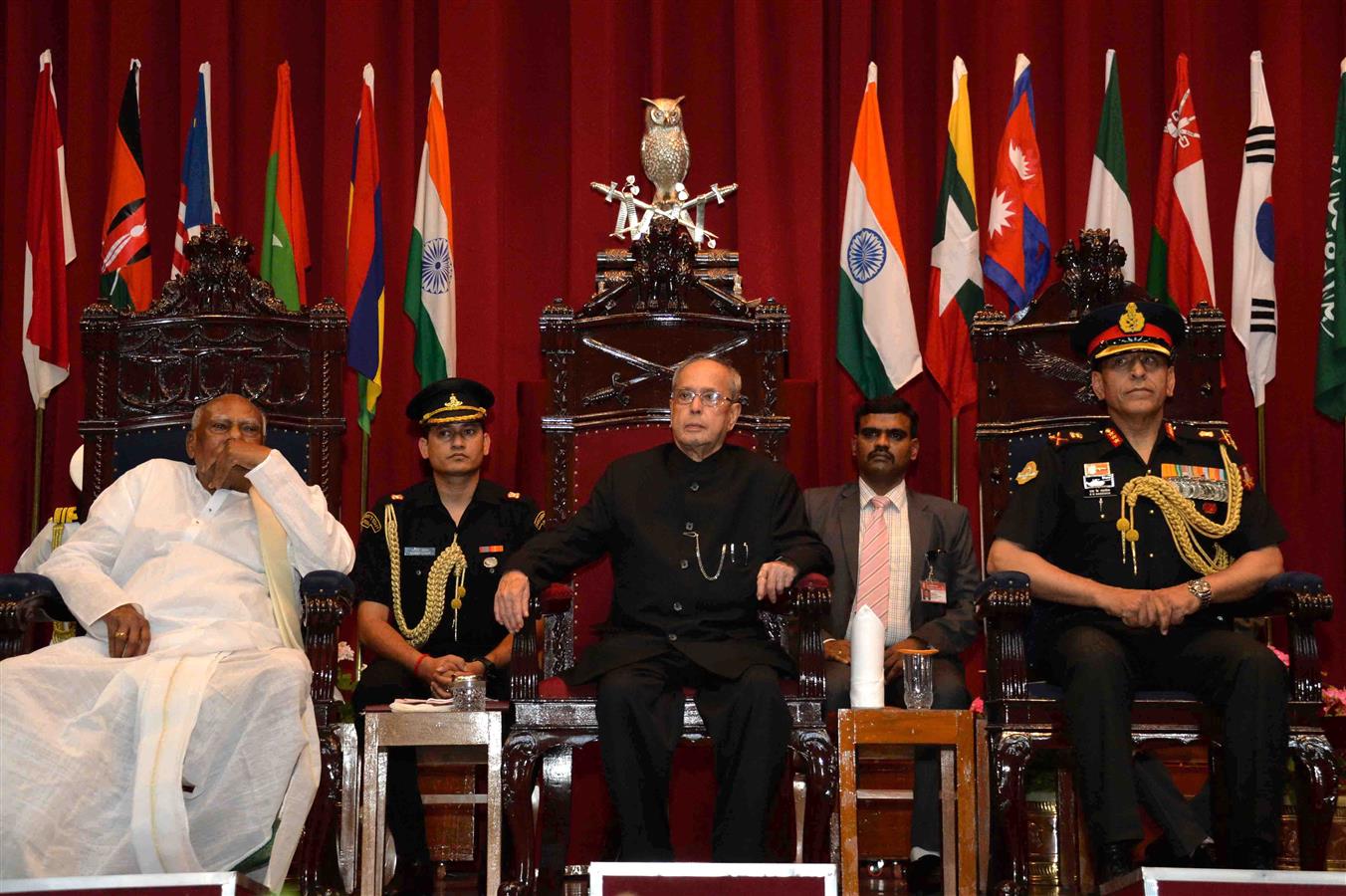 The President of India, Shri Pranab Mukherjee at the Convocation of the 71st Staff Course of Defence Services Staff College (DSSC) at Wellington, Nilgiris in Tamil Nadu on April 15, 2016. 