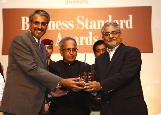 The President of India, Shri Pranab Mukherjee while presenting the Annual Business Standard Awards at Mumbai on March 23, 2013.