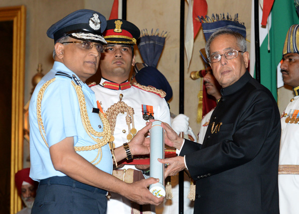 The President of India, Shri Pranab Mukherjee while presenting Gallantry Award at the Defence Investiture Awards Ceremony at the Durbar Hall of Rashtrapati Bhavan in New Delhi on May 2, 2014. 