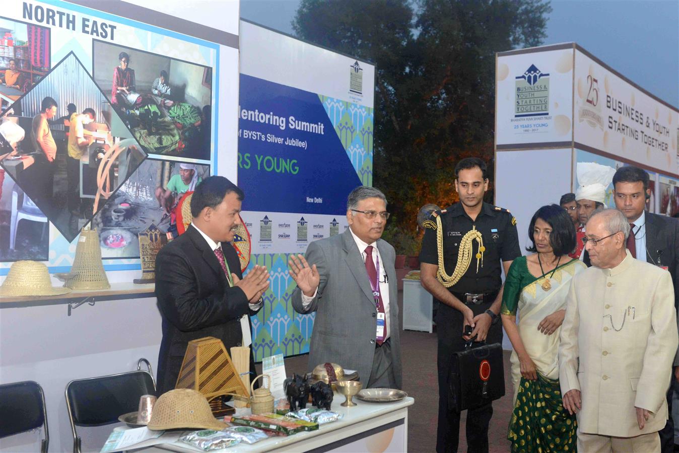 The President of India, Shri Pranab Mukherjee visiting the Exhibition by selected Rural Entrepreneurs at Rashtrapati Bhavan on April 5, 2017.