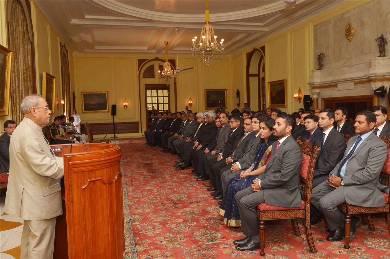 The President of India, Shri Pranab Mukherjee interacting with Students of Founding Batch of Management Programme in Public Policy (MPPP) of Indian School of Business, Mohali at Rashtrapati Bhavan on April 18, 2016. 