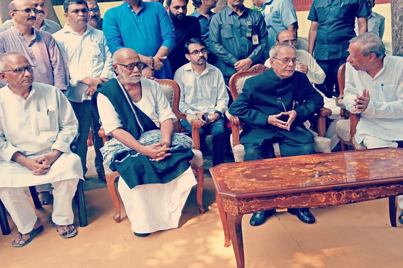 The Former President of India, Shri Pranab Mukherjee at the Harijan Sevak Sangh Gandhi Ashram for the closing of Morari Bapu's Gandhi Katha to celebrate 150th Gandhi Jayanti in New Delhi on October 2, 2019.