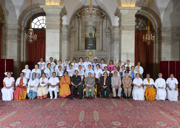 The President of India, Shri Pranab Mukherjee with the recipients of National Florence Nightingale Award to Nursing Personnel on the occasion of International Nurses Day at Rashtrapati Bhavan in New Delhi on May 12, 2014. 