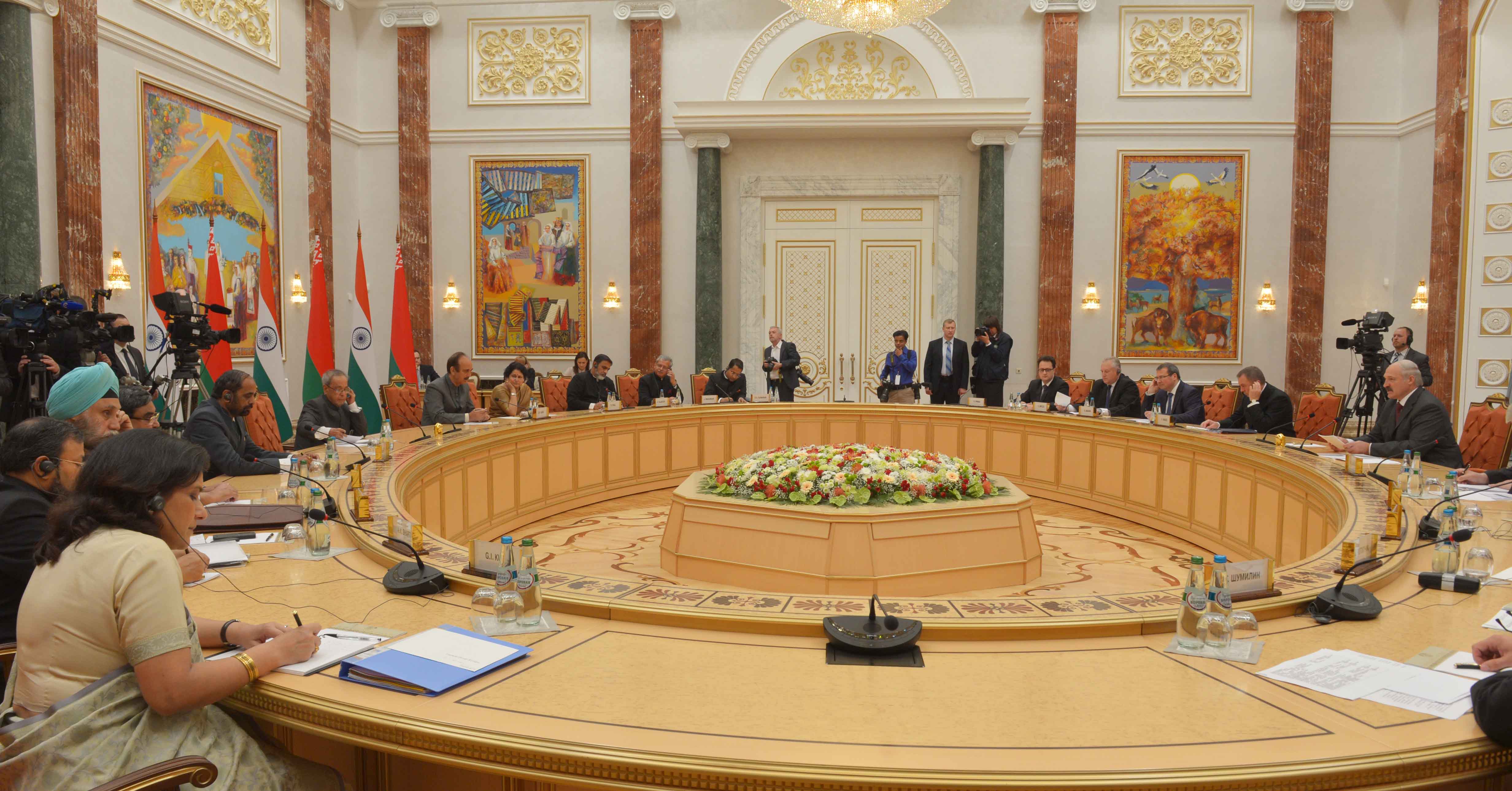 The President, Shri Pranab Mukherjee and the President of the Republic of Belarus, H.E. Mr. Alexander Lukashenko at the delegation level talks at Palace of Independence at Minsk in Belarus on June 3, 2015.