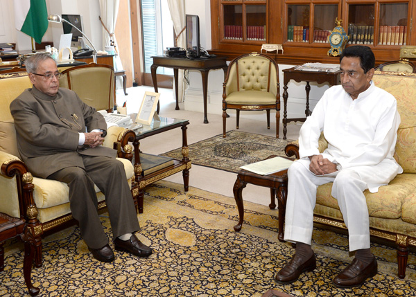 The Union Mnister of Urban Development and Parliamentary Affairs, Shri Kamal Nath calling on the President of India, Shri Pranab Mukherjee at Rashtrapati Bhavan in New Delhi on May 17, 2014. 