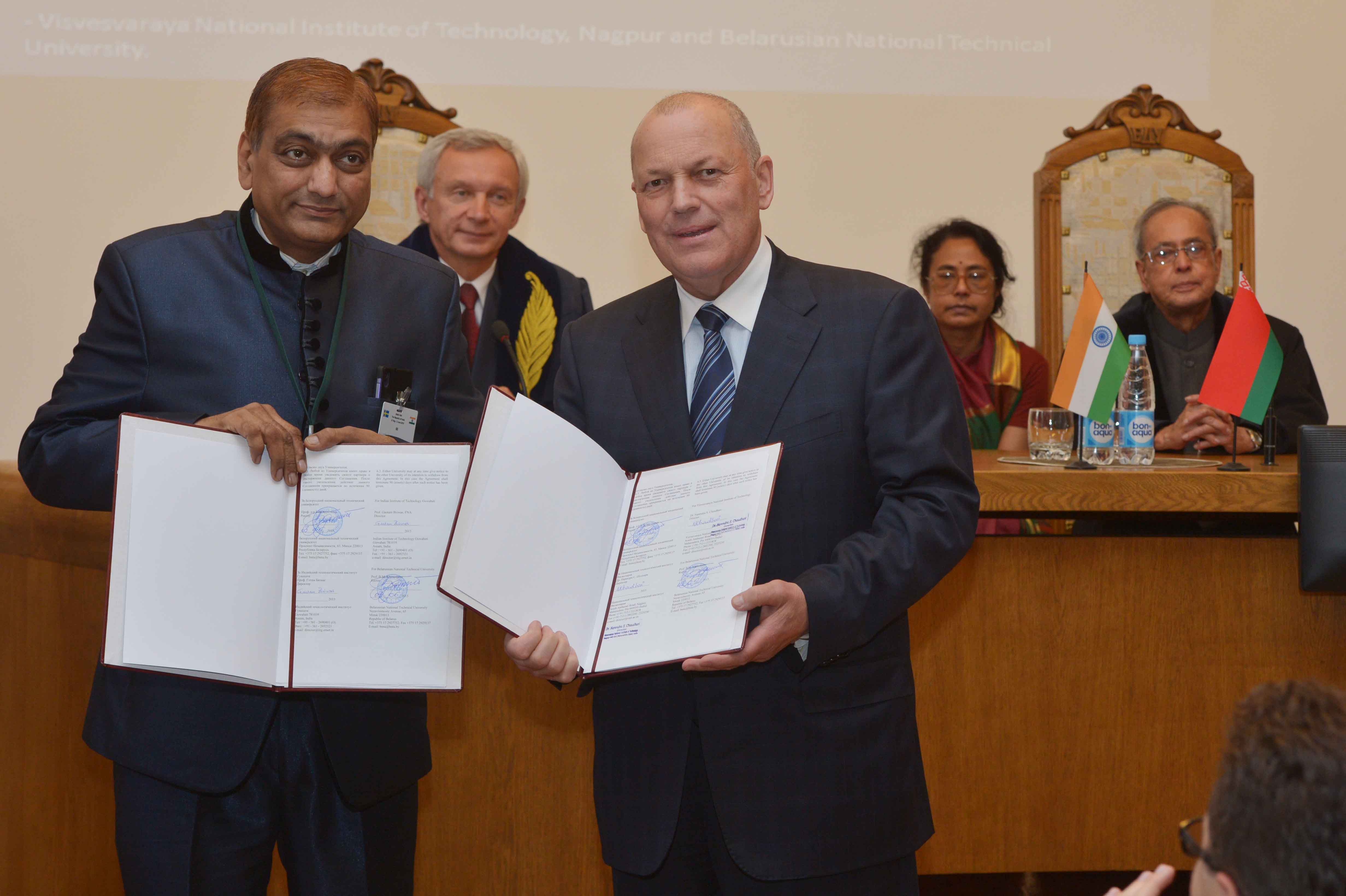 The President, Shri Pranab Mukherjee witnessing the signing ceremony of Education MoUs at the Belarus State University at Minsk in Belarus on June 03, 2015.