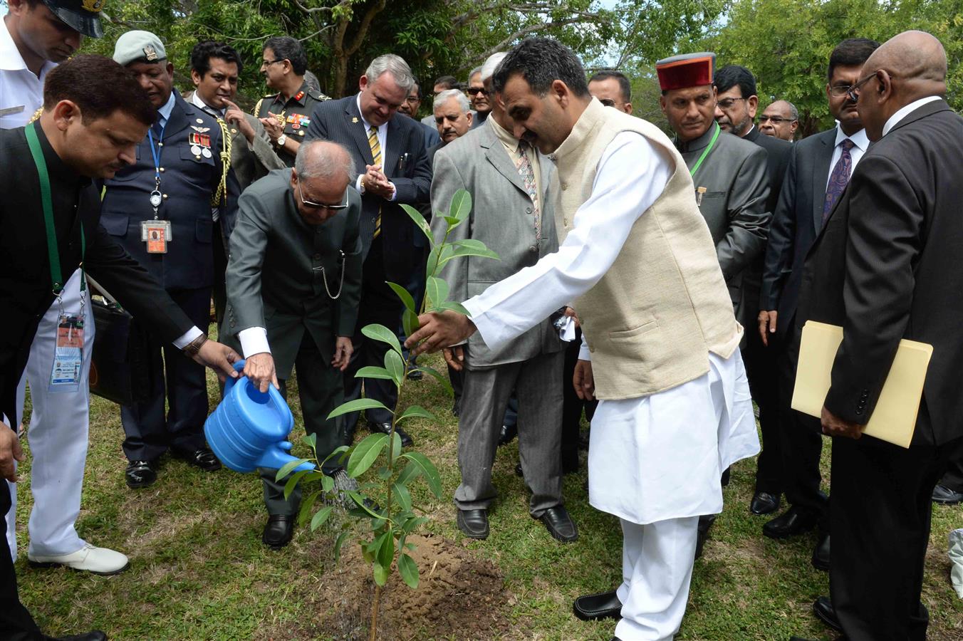 The President of India, Shri Pranab Mukherjee planting Banyan sapling during his visit to University of Papa New Guinea (UPNG) at Port Moresby in Papua New Guinea on April 29, 2016. 